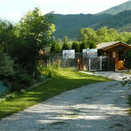 مكان تخييم La Valiere